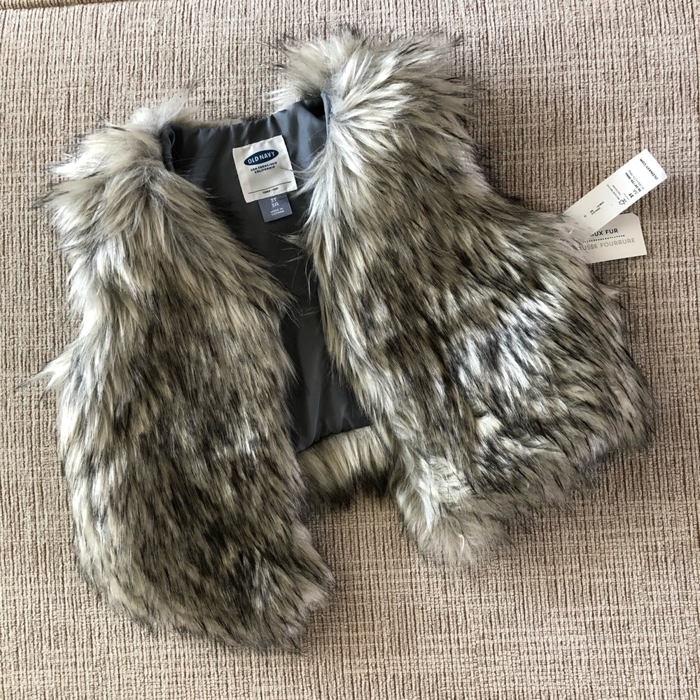 NWT Old Navy fur vest